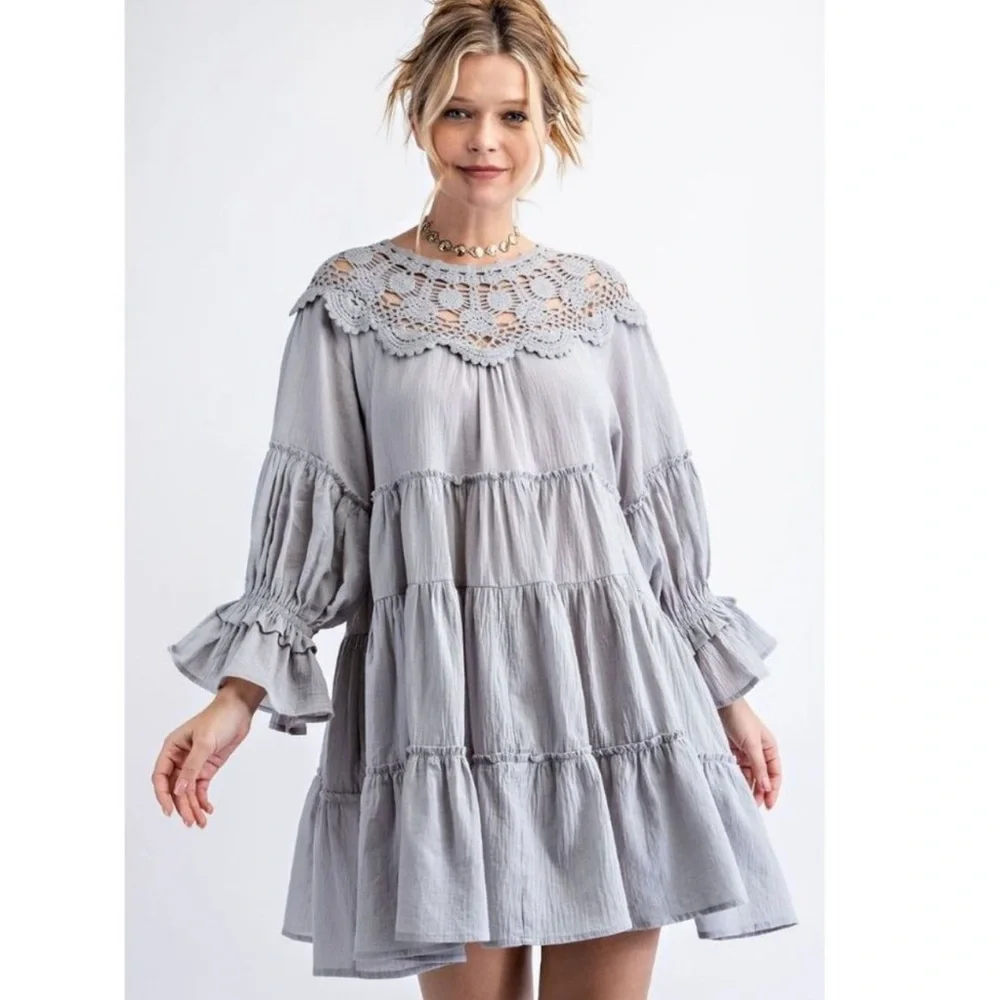 NWOT Beautiful women’s EASEL dress - Picture 1 of 16